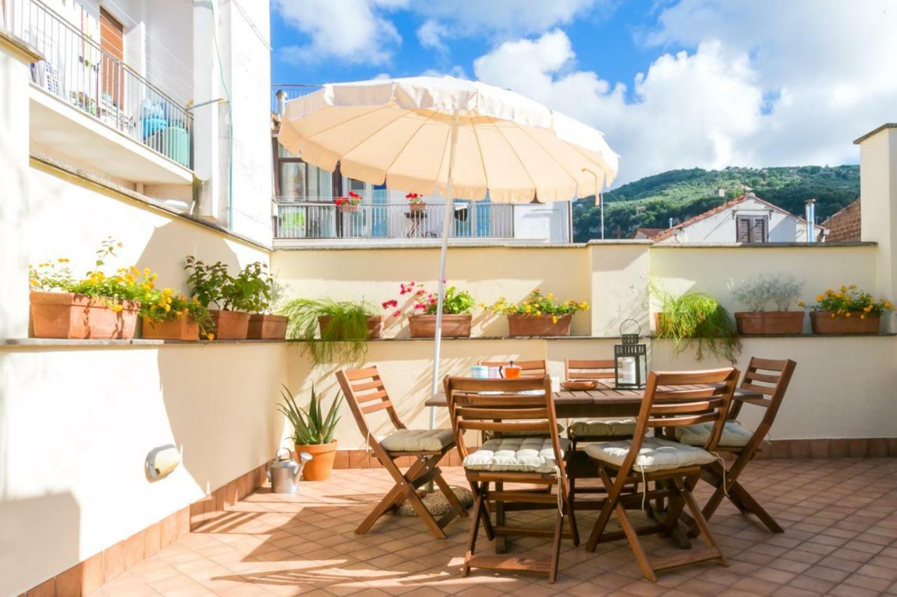 Terrazza Felicienne Lägenhet Sorrento Exteriör bild