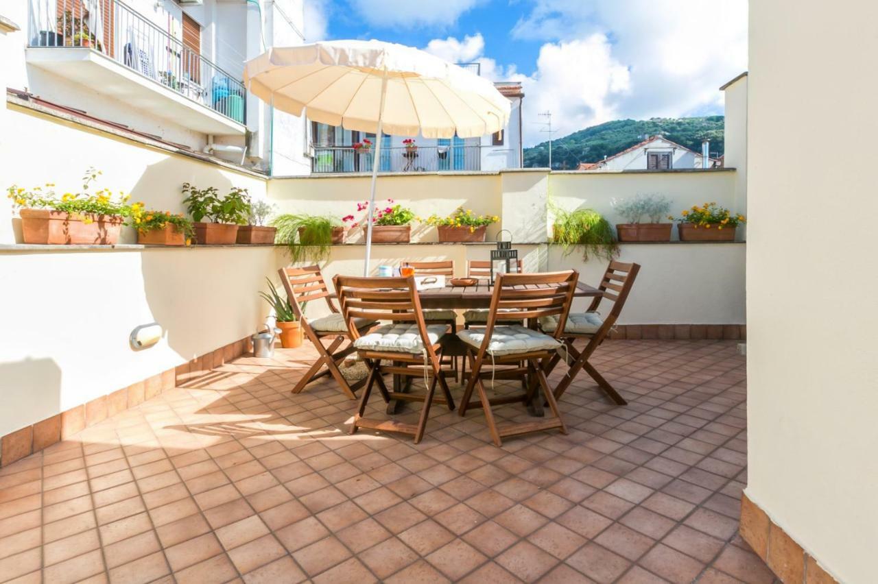 Terrazza Felicienne Lägenhet Sorrento Exteriör bild